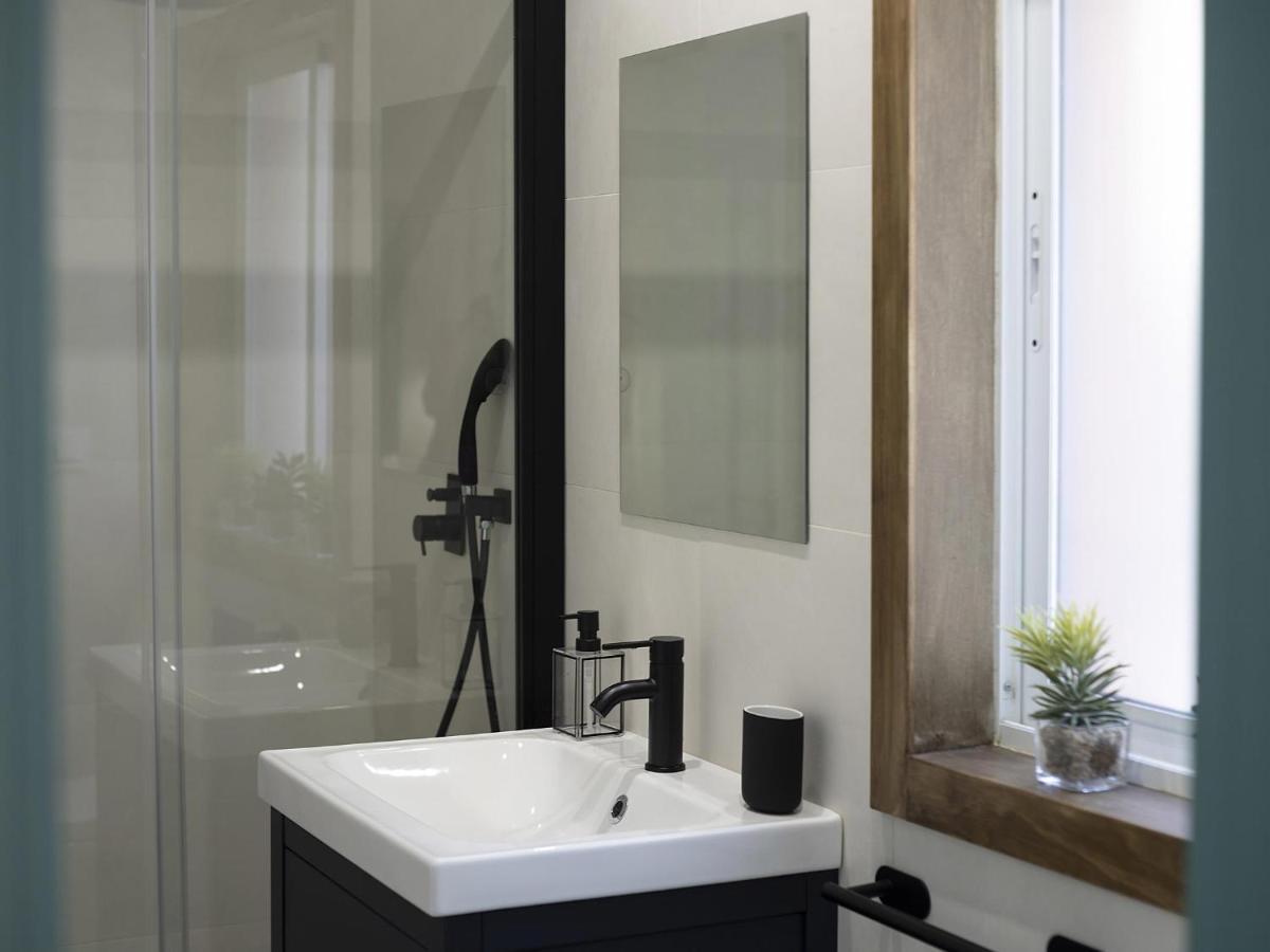 Beautiful Blue Triana Apartment Σεβίλλη Εξωτερικό φωτογραφία